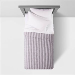 Chambray Stripes Quilt - Pillowfort